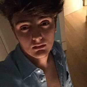 Meet your Posher, Dario